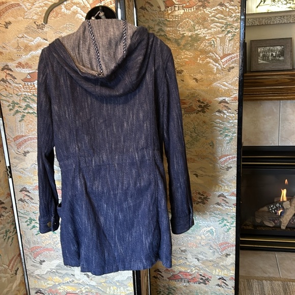 CABI LOVE BY CAROL BLUE DENIM ZIP HOOD M - Picture 2 of 10